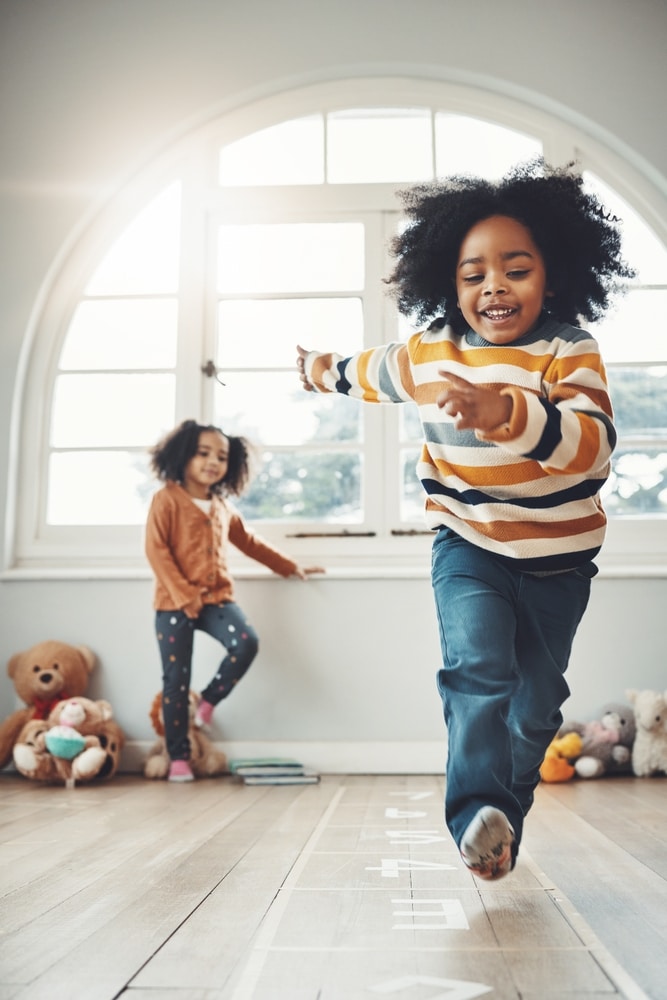 Dr. Laura Mitchell. Frisco Mini Molars Pediatric Dentistry. Oral Sedation, Frenectomy, Oral Appliances, 1st Baby Visits, Emergency Dentistry, Mouthguards, Fracture Repair, White Crowns & Fillings, Pediatric Dentistry. Pediatric Dentist in Frisco, TX75033